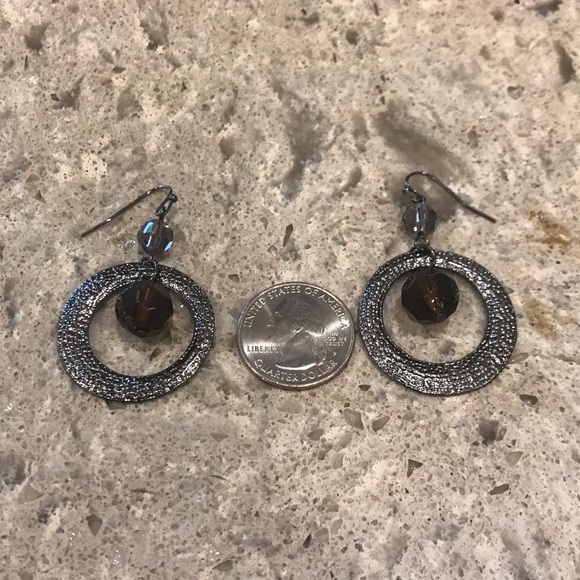 Premier Designs Hematite Plated Earrings - Picture 3 of 6